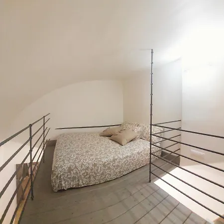 Apartament Acquario 11 *